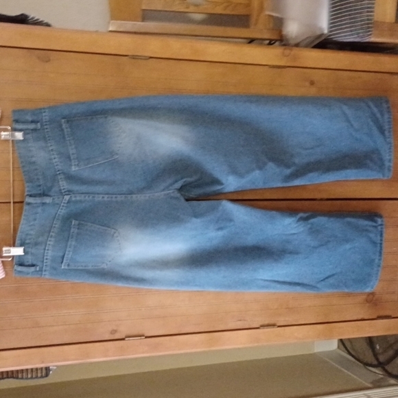 Vintage Wide Leg Button Fly Jeans - Picture 4 of 6